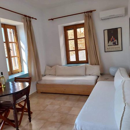 Villa Amalia Chalki Town Ngoại thất bức ảnh
