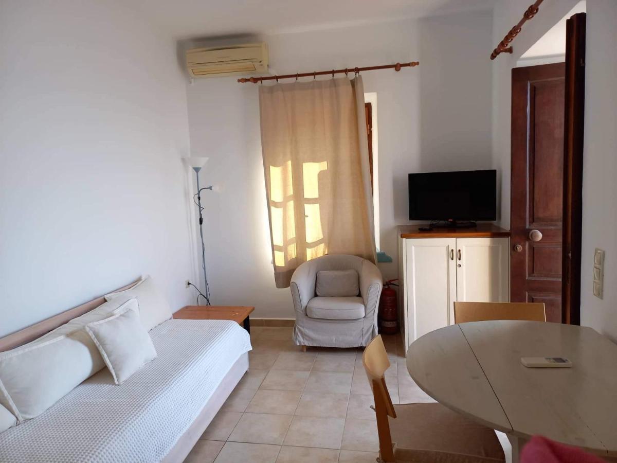 Villa Amalia Chalki Town Ngoại thất bức ảnh
