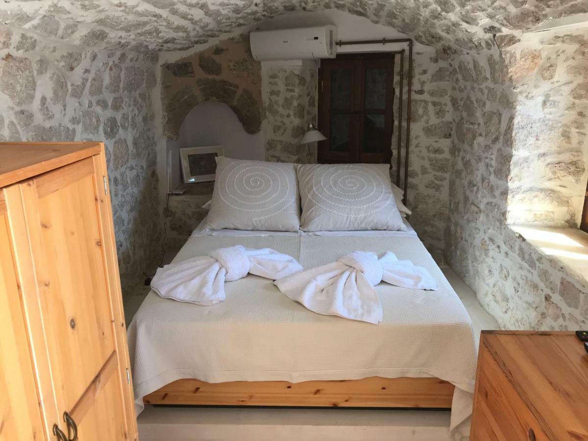 Villa Amalia Chalki Town Ngoại thất bức ảnh